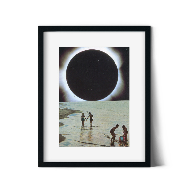 Solar eclipse print, Sea and beach small poster, 7x5 inch print.jpg