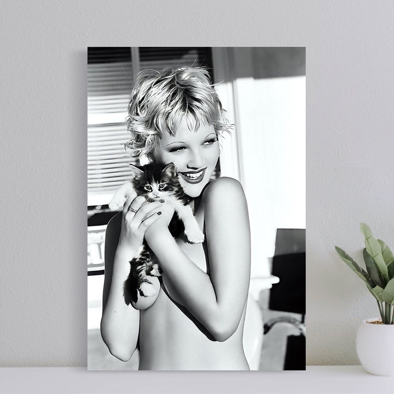 Drew Barrymore Vintage Poster, Wall Art Canvas Print, Art Poster for Gift, Home Decor Poster, Love Gifts (No Frame).jpg