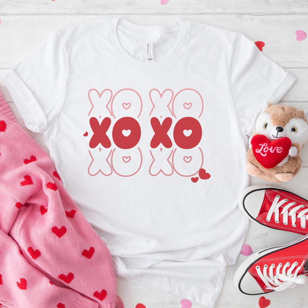 Valentines Day XOXO Heart Shirt, Valentines Day Gift, XOXO Heart Valentines Sweatshirt, Womens Valentine Hoodie