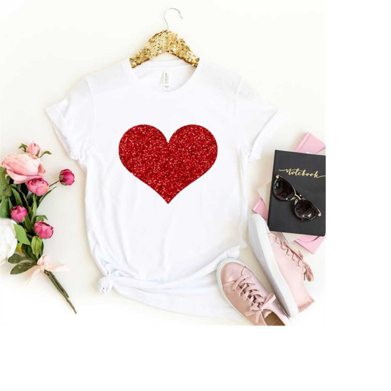 Valentines Day Heart Shirt, Red Glitter Heart T-shirt, Womens Valentines Tshirt, Mom Valentines Shirt, Valentines Gifts