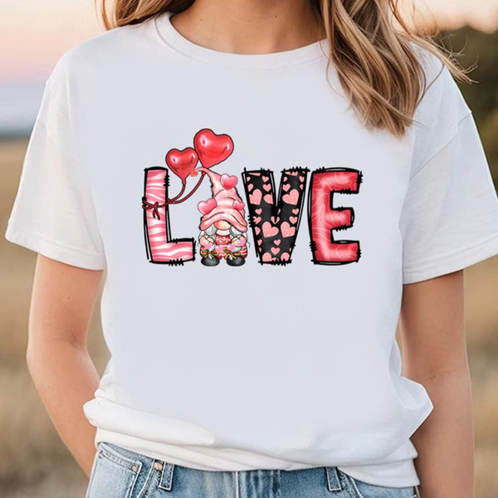 Love Heart Gnome Valentine Day T-Shirt