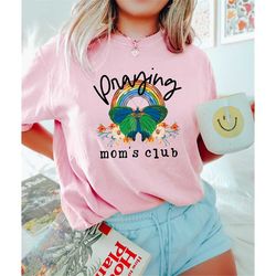 praying moms club, happy mother's day shirt, floral retro mother's day shirt, vintage butterfly mama tee