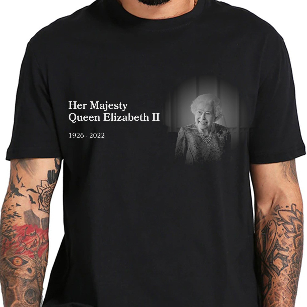 Remembering Queen Elizabeth II 1926 2022 TShirtjpg