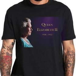 remembering queen elizabeth ii after 70 years on the throne t-shirt