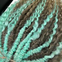 Dready waves custom set. Lihgt brown and mint color.