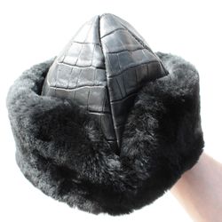 Winter hat made of sheepskin and leather in Turkish style / Ertugrul / Osman