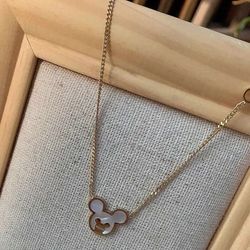 Disney New Mickey Necklace Luxury Brand Fashion Women's Necklace Titanium Steel Clavicle Fashion Pendant Jewelry Birthda