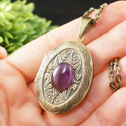 Amethyst Photo Locket Necklace Purple Lilac Stone Victorian Oval Brass Locket Keepsake Pendant Necklace Jewelry 8326