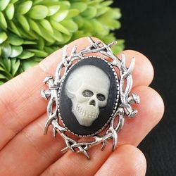 Skeleton Skull Cameo Brooch Pin Vintage Antique Victorian Black Glowing Cameo Goth Silver Oval Brooch Pin Jewelry 8243