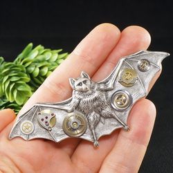 Steampunk Silver Bat Wings Watch Gears Parts Large Metal Vampire Halloween Goth Gothic Jewelry Brooch Pin Accessory 8283