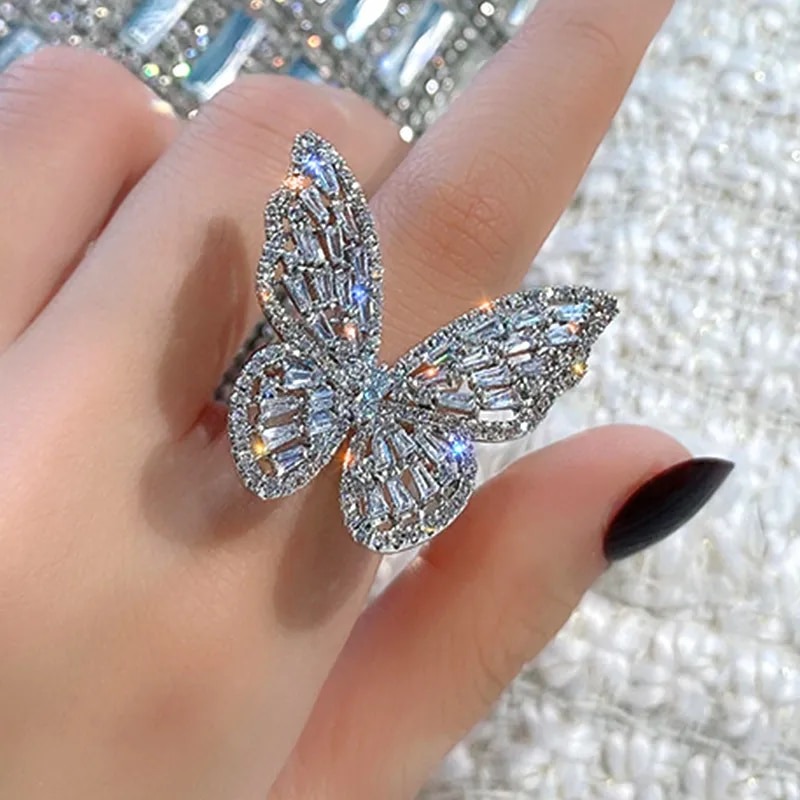 Trendy-Shining-Butterfly-Adjusta.jpg