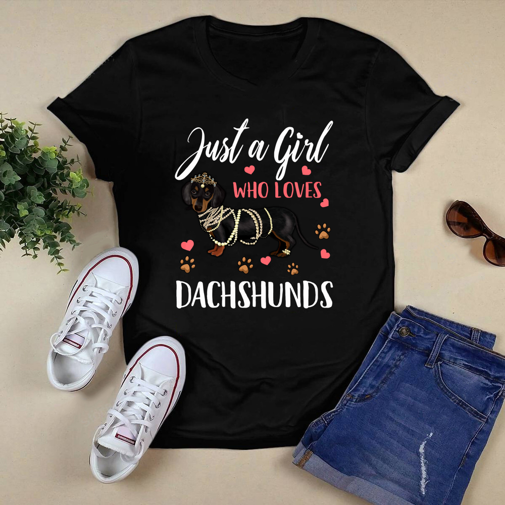 Just A Girl Who Love Daschun Shirt.png