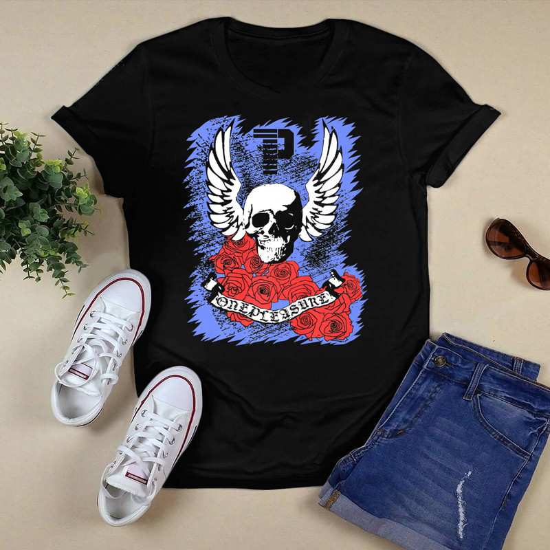 Death Skull With Roses Angel Wings & Banner - Gothic Fan Premium T-Shirt.png