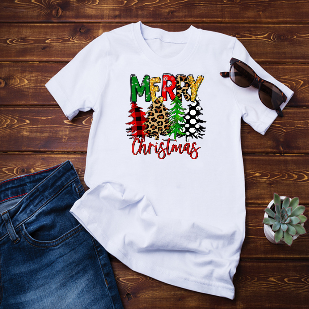 Texas Merry Christmas Leopard Buffalo Plaid Christmas Tree T-Shirt.png