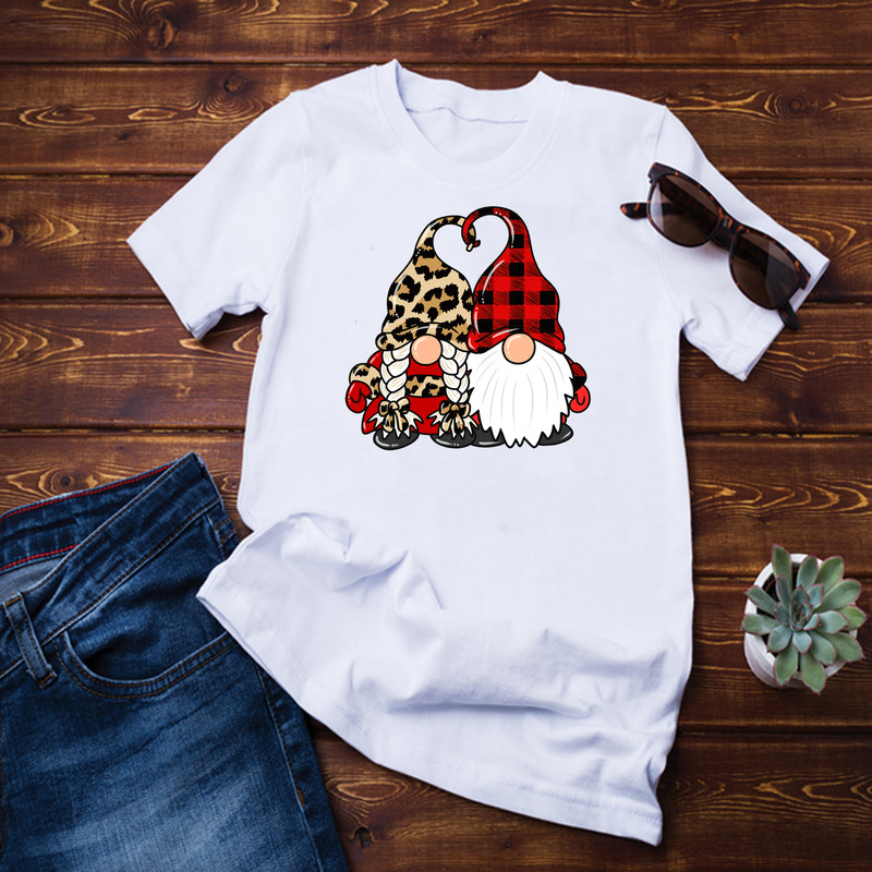 Valentine Gnomes Couple Lover Leopard Buffalo Plaid Print T-Shirt.png