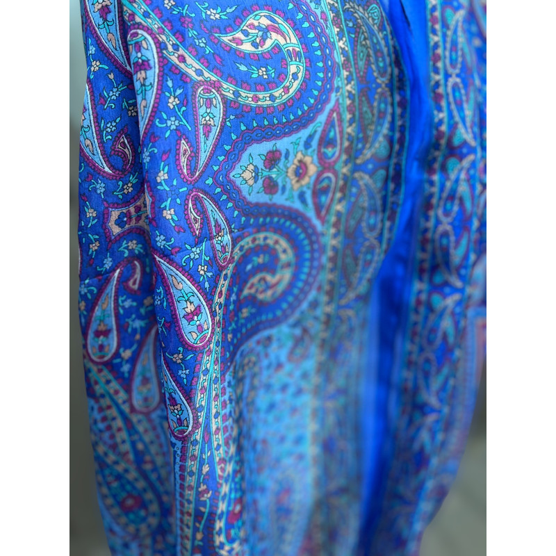 Traditional Silk Scarves 16