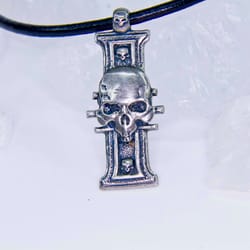 inquisition insignia pendant with skull