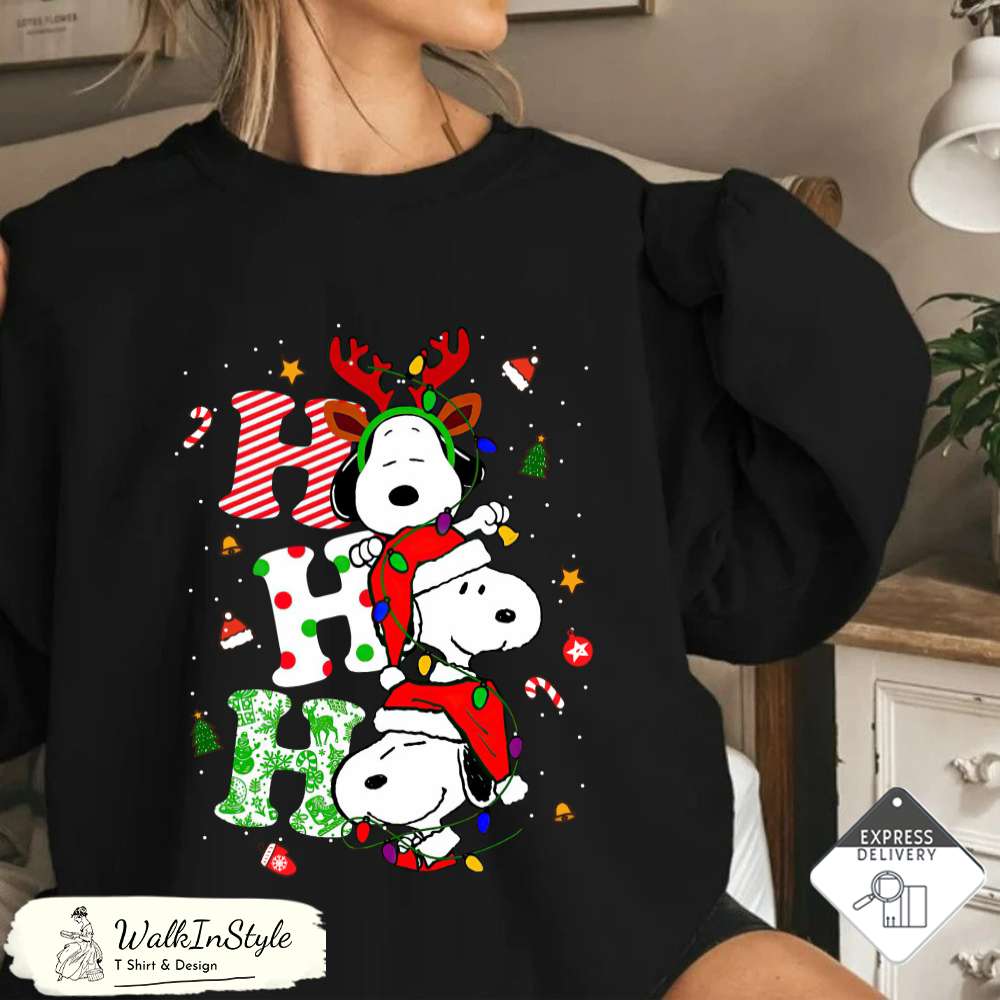 Snoopy hohoho sweatshirt - Viralustee.jpg