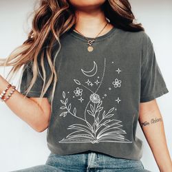wildflower book t-shirt, books with flowers crewneck, minimalist book shirt, teacher gift reading tee, bookworm tshirt,