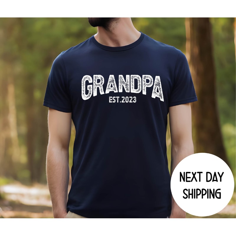New Grandpa Shirt, Gift for Grandpa, Grandpa Est 2024 Shirt, Grandpa Shirt, Father's Day Gift,Pregnancy Announcement Grandparents,Papa Shirt.jpg