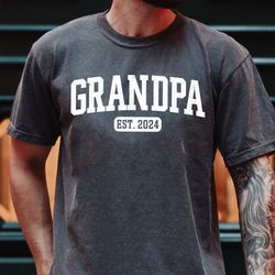 comfort colors custom grandpa shirt, personalized grandpa est shirt, fathers day gift, pregnancy announcement, new grand
