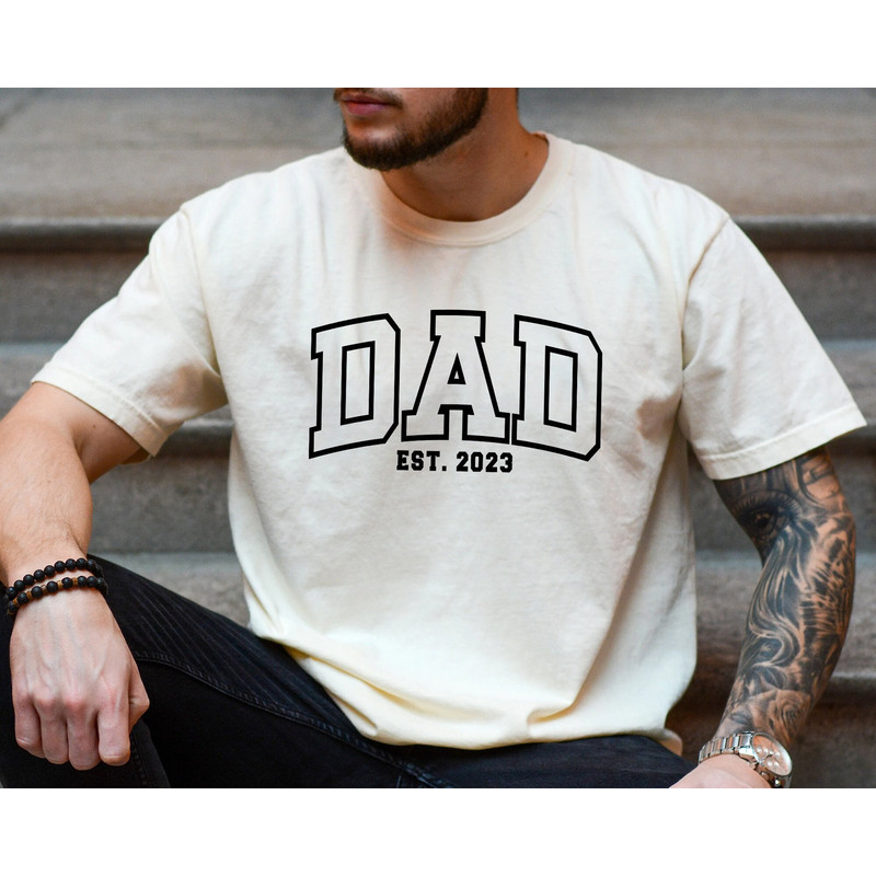 Dad Est Shirt, New Dad T-shirt, Father's Day Shirt Gift, Pregnancy Reveal Shirt, Dad Surprise Gift, Dad Birthday Gift, Dad to be, Dada Shirt.jpg