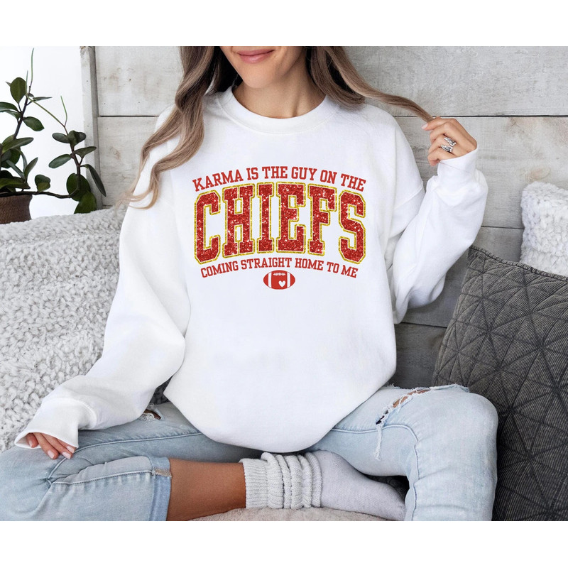 Karma Is The Guy On The Chiefs Coming Straight Home To Me PNG Chief PNG Swift Kelce PNG.jpg