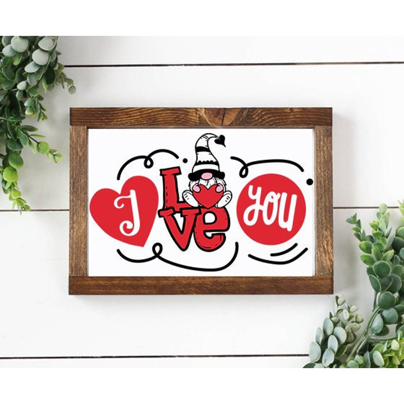 I love you SVG, Valentine's Day SVG, Valentine Gnome Svg, Gnome Svg.jpg