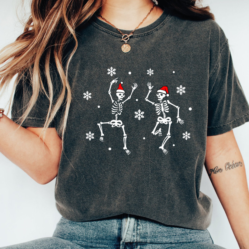 Skeleton Tshirt , Christmas TShirt, Christmas T-shirt, Christmas Gifts, Gifts for Her, Gifts for Mom.jpg