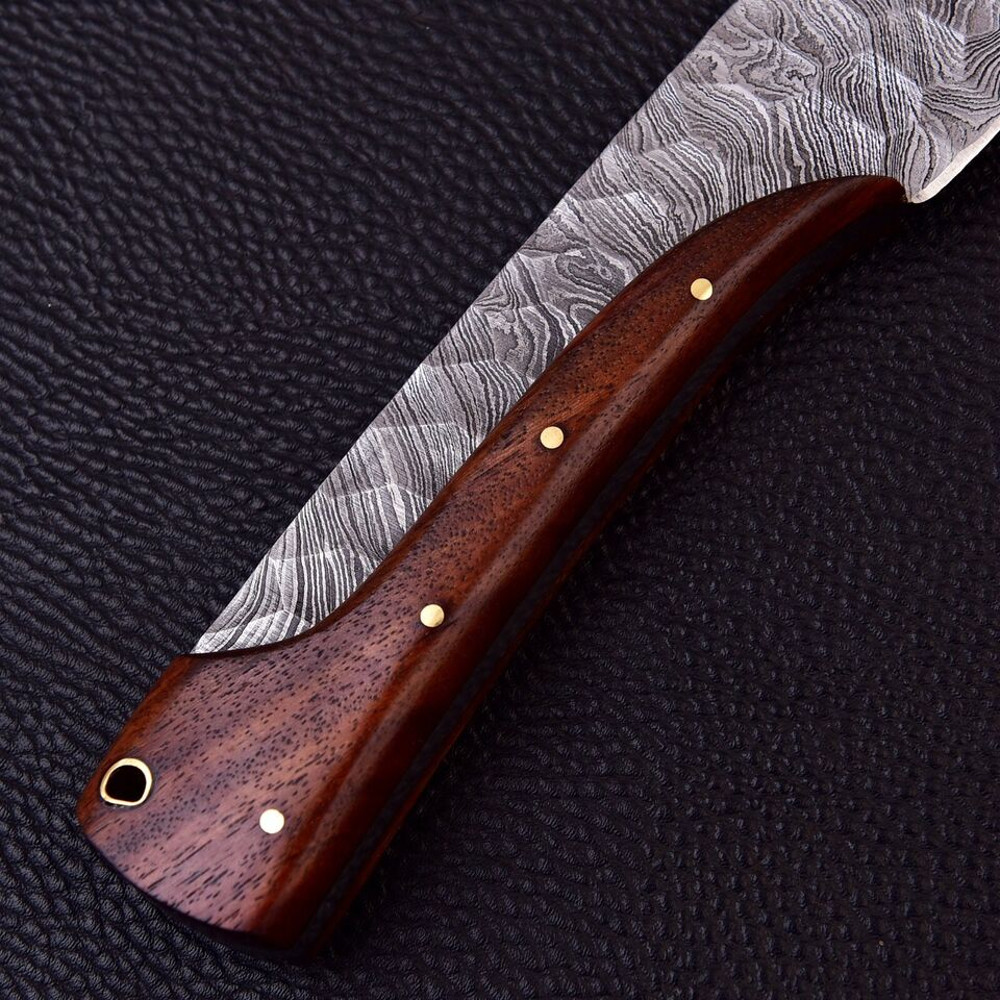 Handmade Damascus Steel Twisted Pattern Hammer Textured Hunting Knife