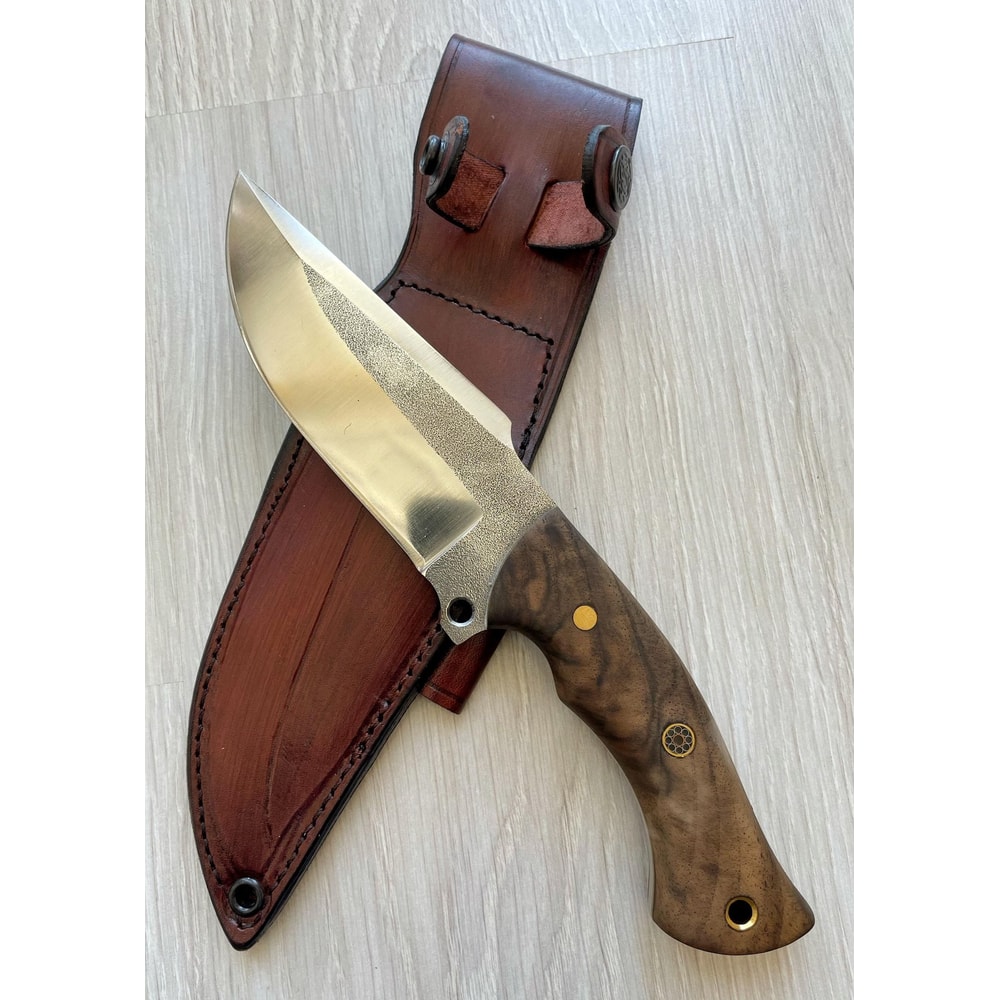 Handmade N690 Steel Hunting Knife Walnut Wood Heavy Duty Outdoor Blade 7