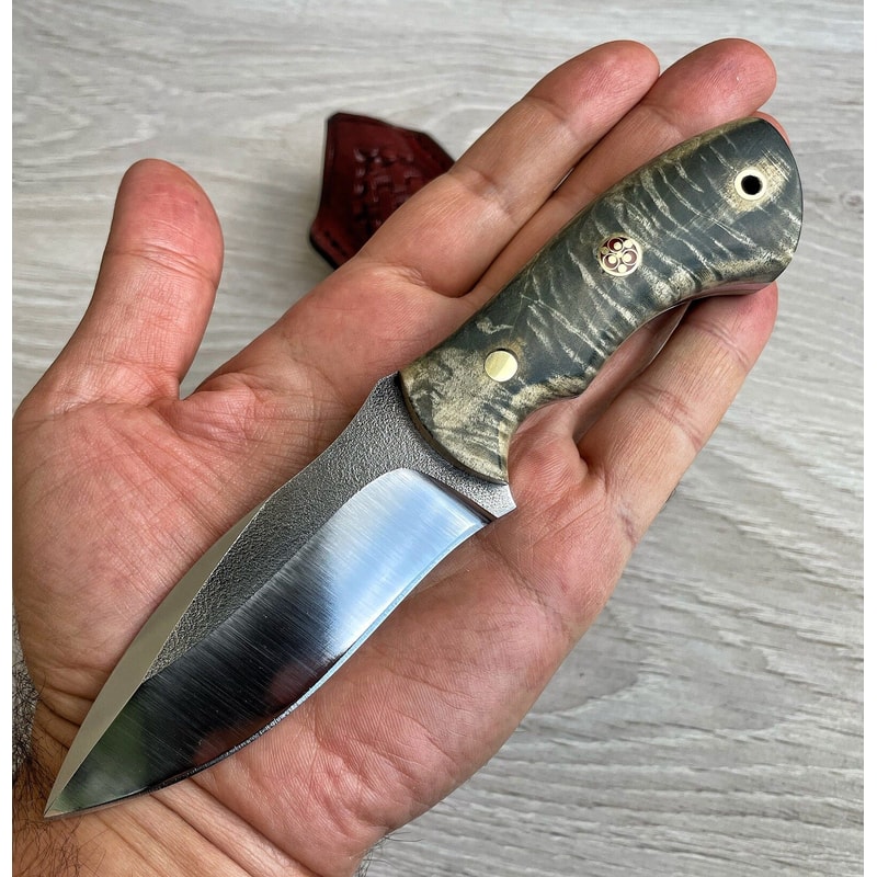 Full Tang Camping Skinning Knife With N690 Steel Maple Wood Grip 2