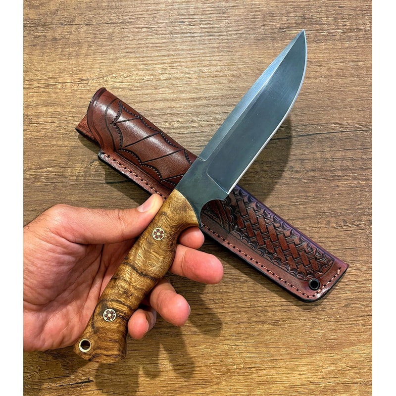 Premium Full Tang Camping Knife With Darkened 1075 Steel Blade Chestnut Grip 3