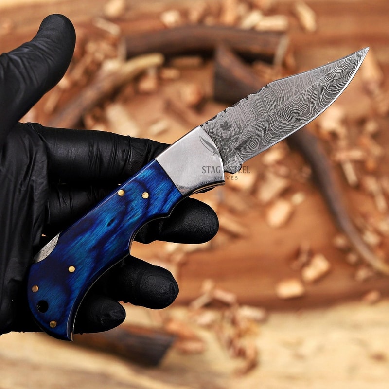 Luxury Damascus Folding Knife Gift Set With Wooden Presentation Box 1