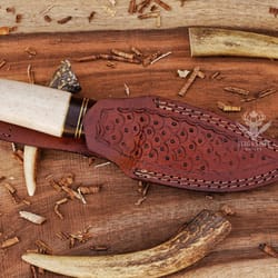 full tang d2 steel hunting knife for collectors & outdoorsmen