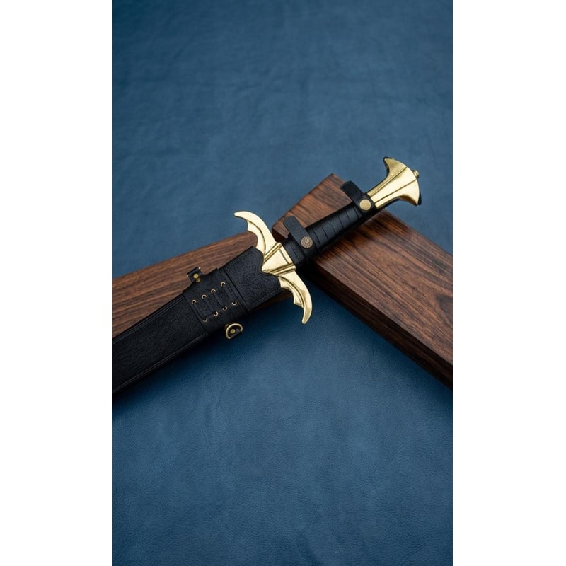 Premium Medieval Spartan Dagger With Leather Scabbard Brass Detailing 4