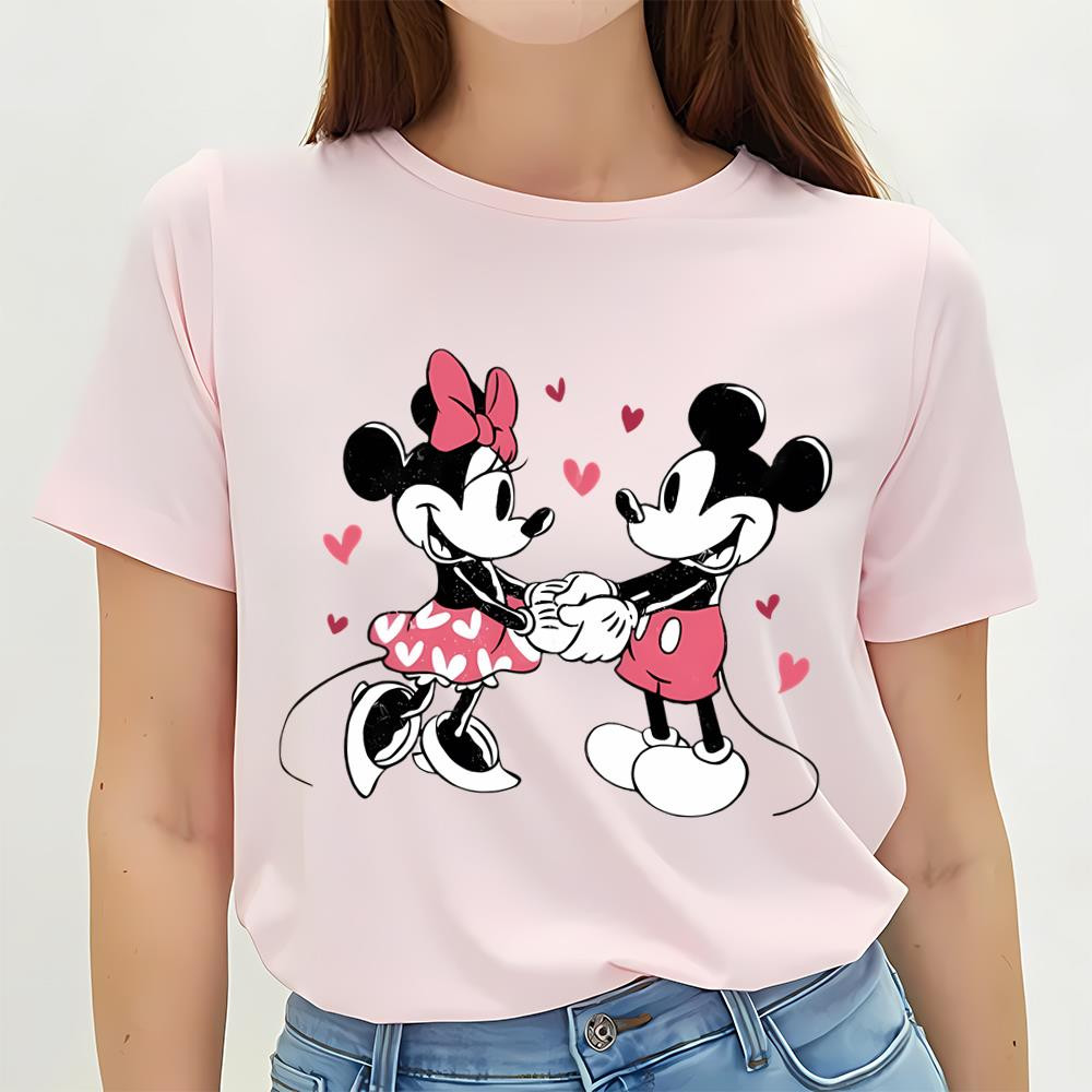 Disney Mickey And Minnie Mosue Love Heart Retro T-shirt .jpg