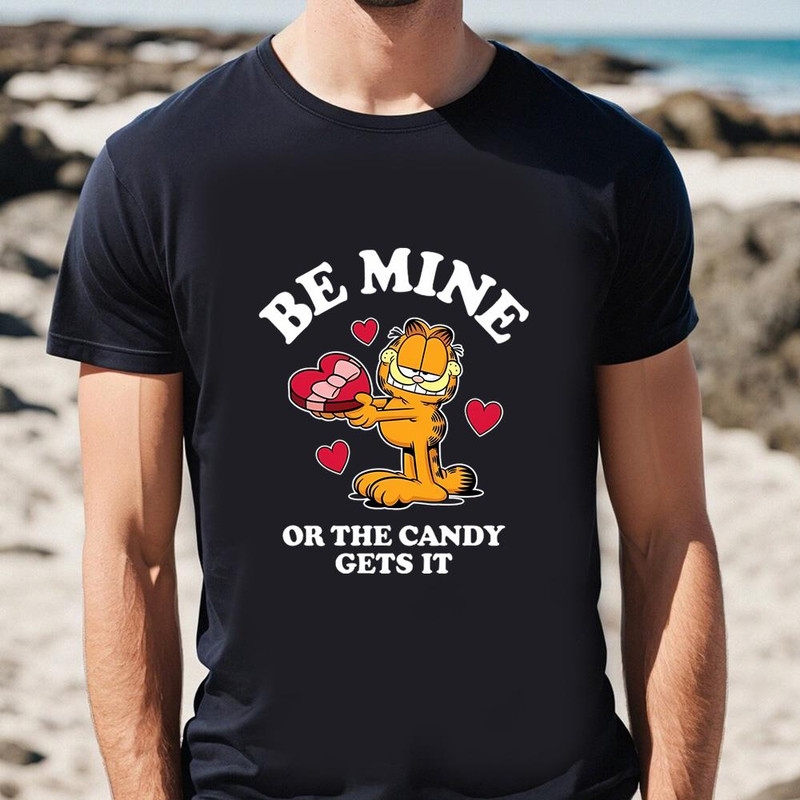 Garfield Happy Valentine's Day T-Shirt .jpg