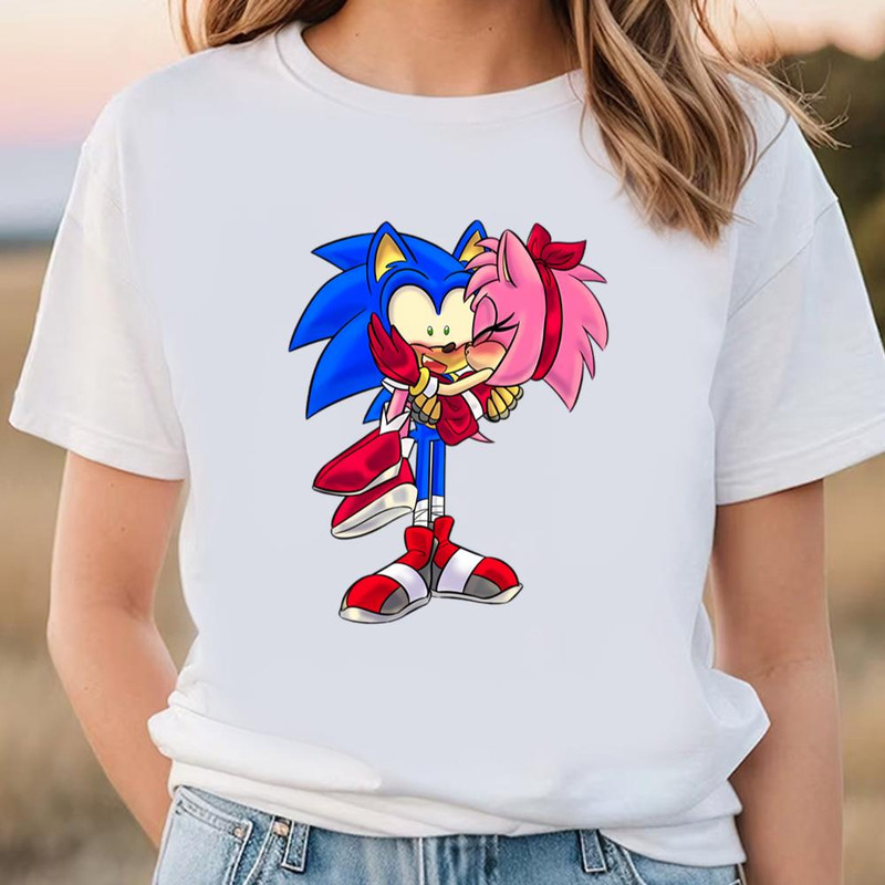 Love Or In Love Amy Rose And Sonic Valentines T-shirt .jpg