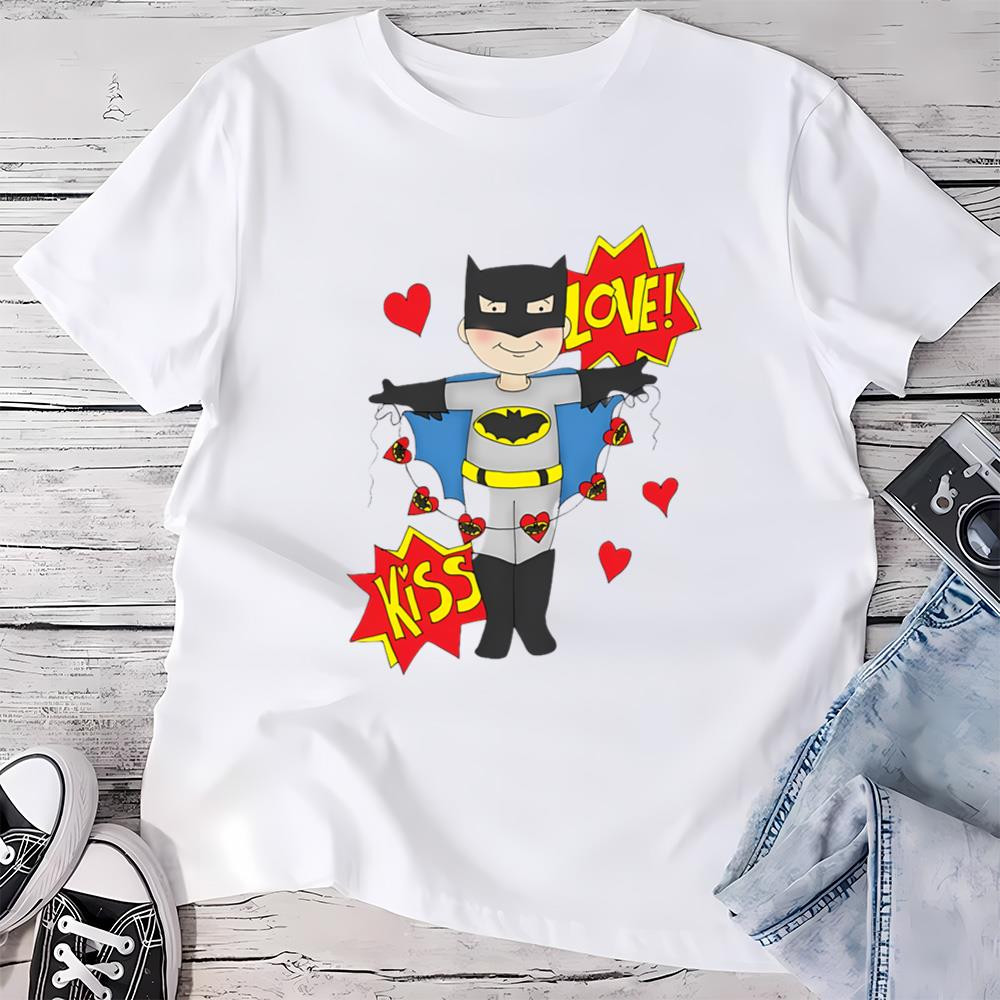 Valentine's Day Batman Kiss Love T-Shirt .jpg