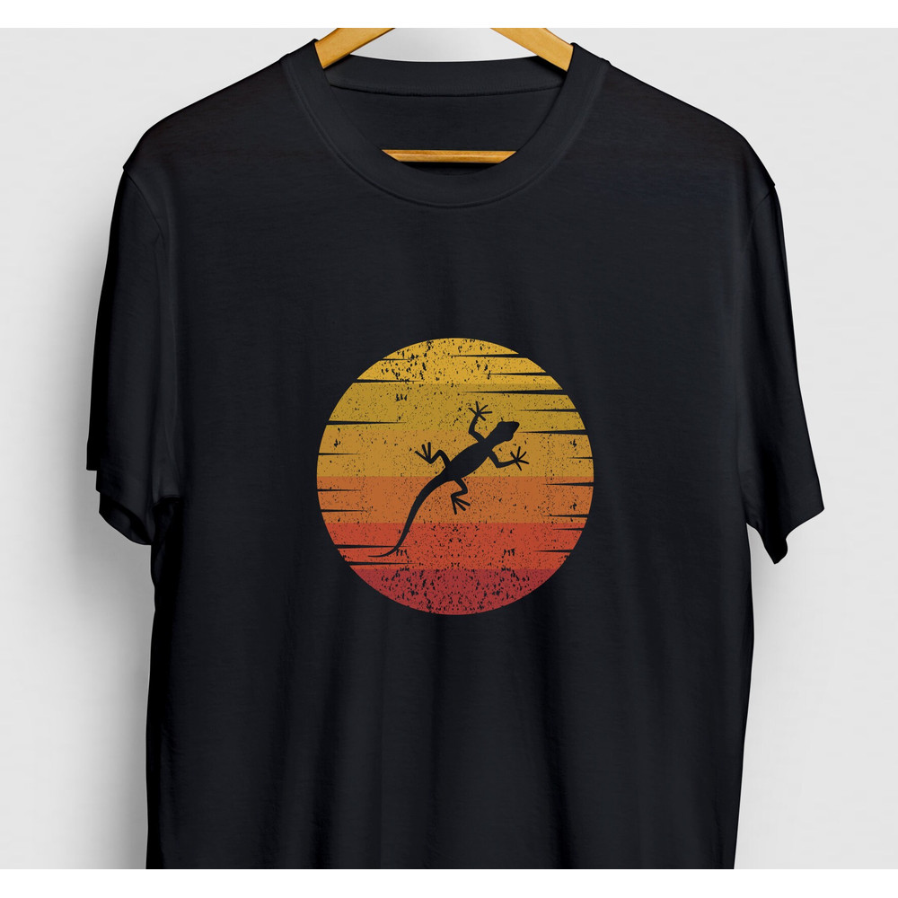 Lizard Retro Sunset Lizard Gift, Funny Gecko Shirt, Funny Reptile tee, Lizard Hoodie Youth Shirt Unisex T-shirt.jpg