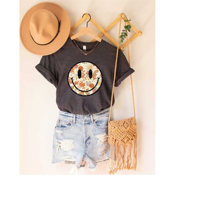 Smiling Flower Shirt, Vintage Smiley Face Trendy Graphic Shirt, Comfort Colors, Oversized, Boho, Comfy Sleep Shirt for W.jpg