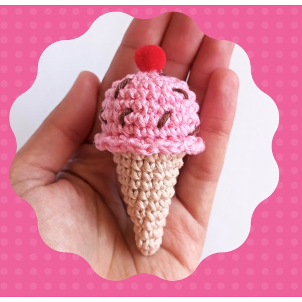Little Ice Cream Amigurumi Crochet Pattern.jpg