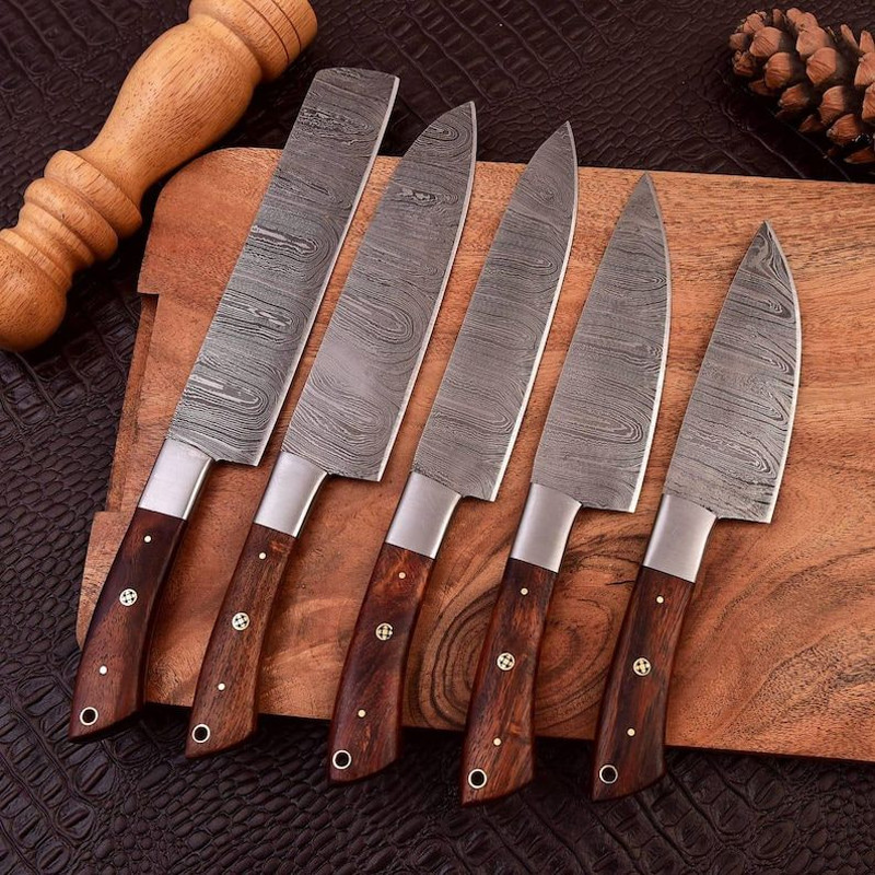 Custom Handmade 5PCS Damascus Steel Kitchen Chef Knives Set Full Tang Wooden Handle With Leather Ro 0