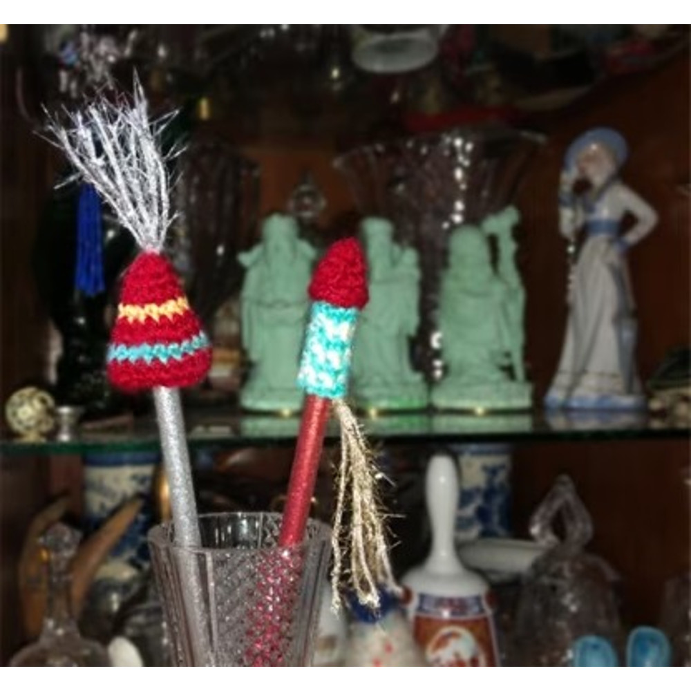 Anar Firecracker Pencil Puppet, Amigurumi Crochet Patterns, Crochet Pattern.jpg