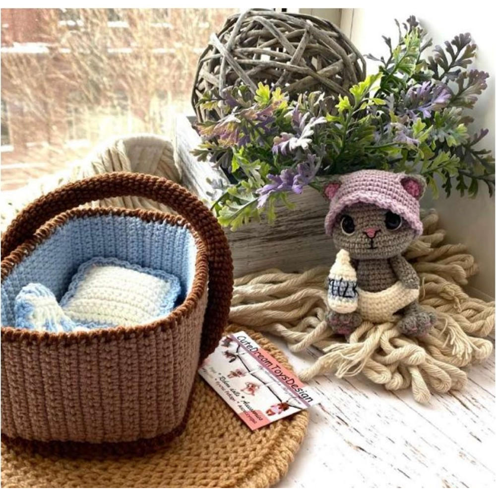 Baby cat in basket,  Amigurumi PDF Pattern toys patterns.jpg