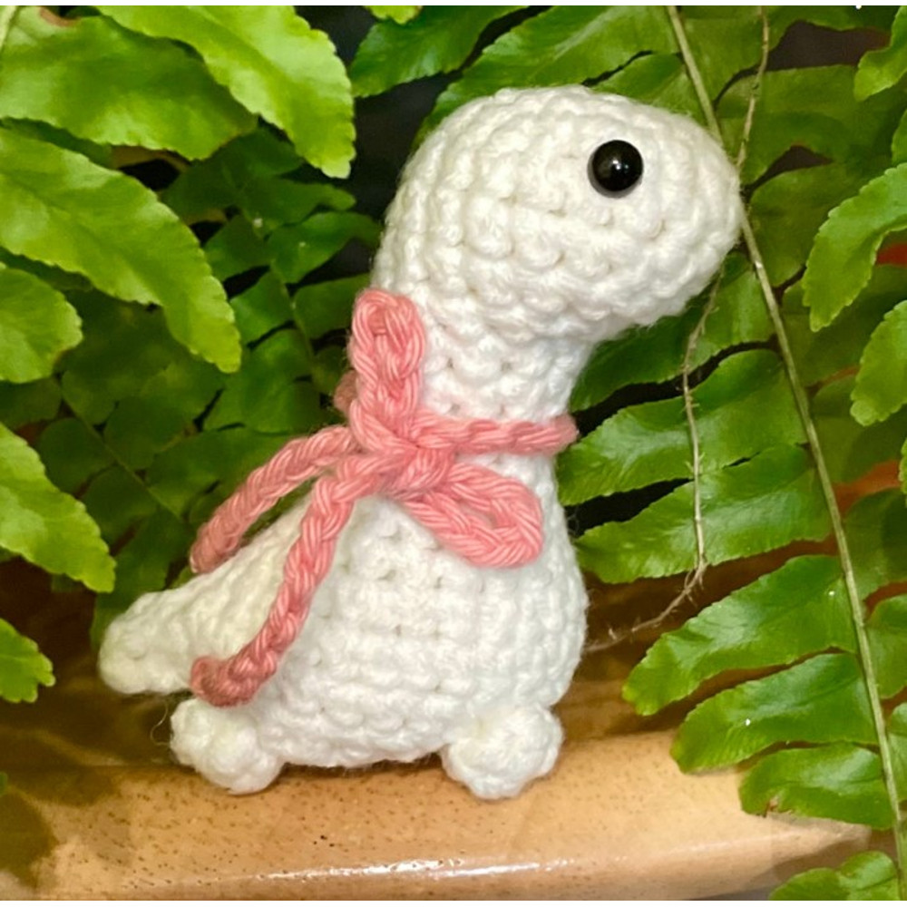 Crochet Pattern Amigurumi little Dino.jpg