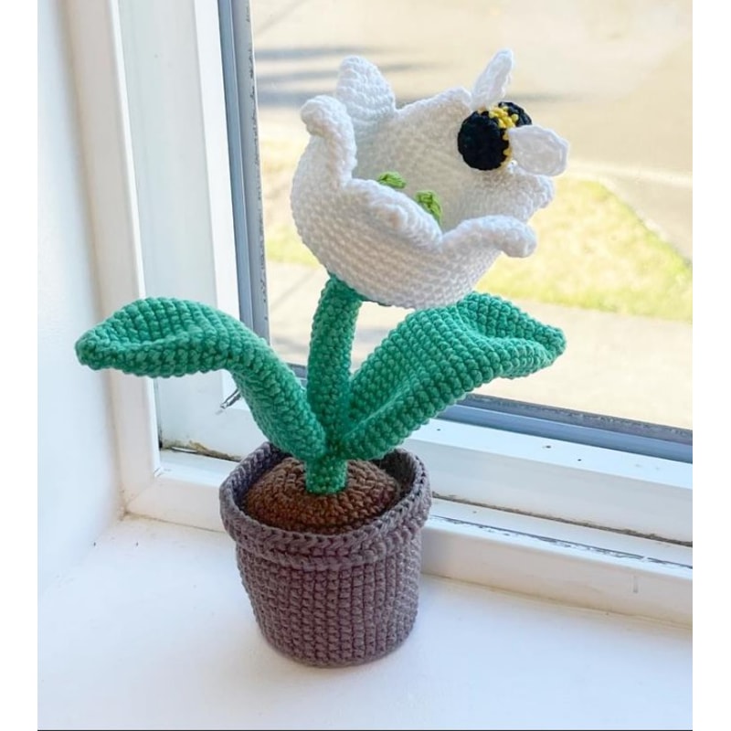 Bumble Blossom White Tulip Amigurumi Amigurumi Crochet Patterns, Crochet Pattern.jpg