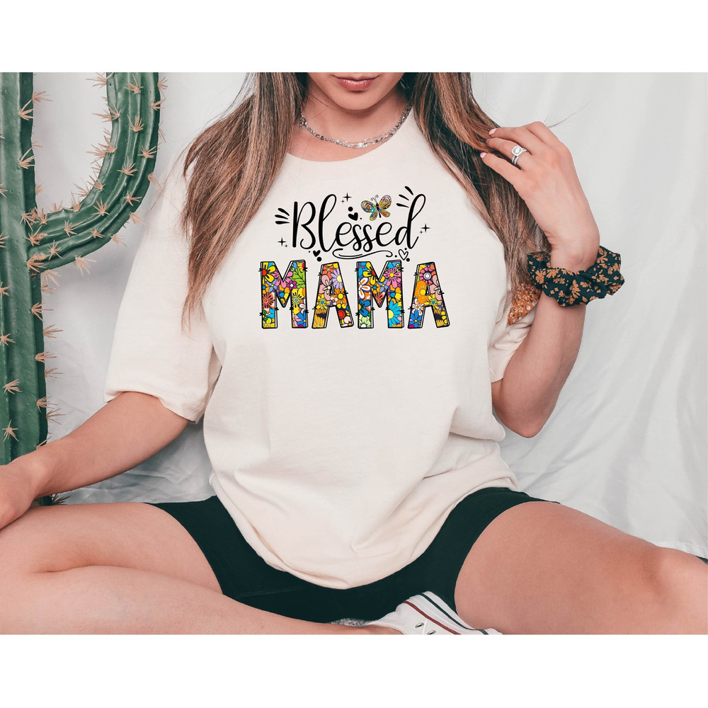 Blessed Gigi Shirt, Gigi Butterfly Tshirt, Mother's Day Gigi Gift Tee, Cute GIGI Tshirt, Gigi Tee.jpg