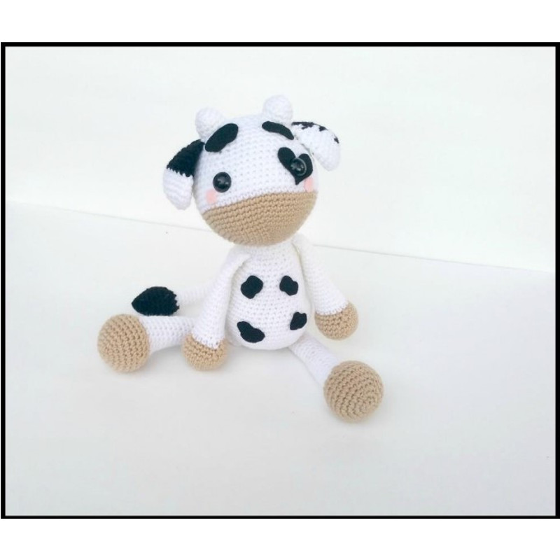 Mabel the cow crochet.jpg